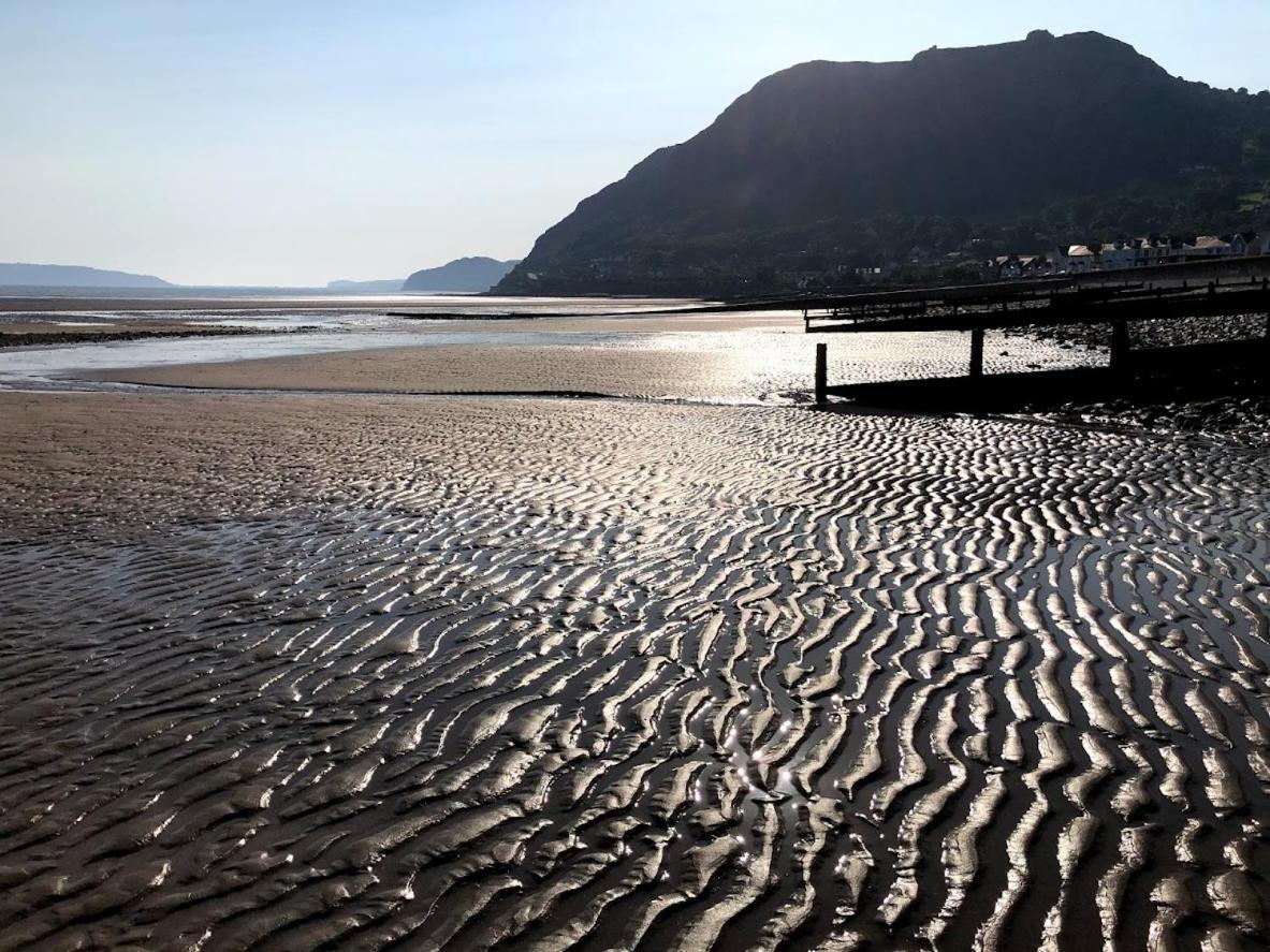 Snowdonia Gateway Villa Llanfairfechan Ngoại thất bức ảnh